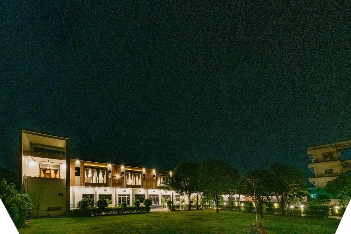 Aditya Palace プシュカル エクステリア 写真